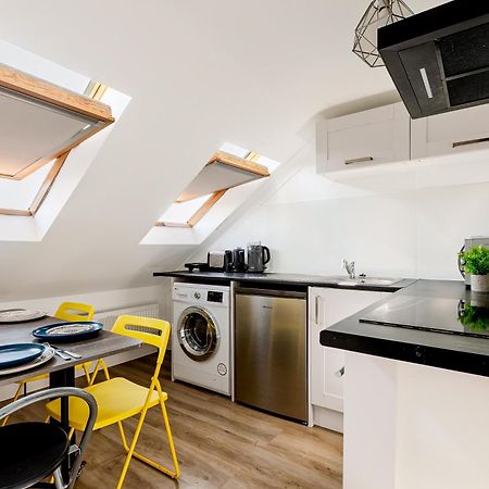 Bright 2Br Flat, Forest Gate, East Londra Esterno foto